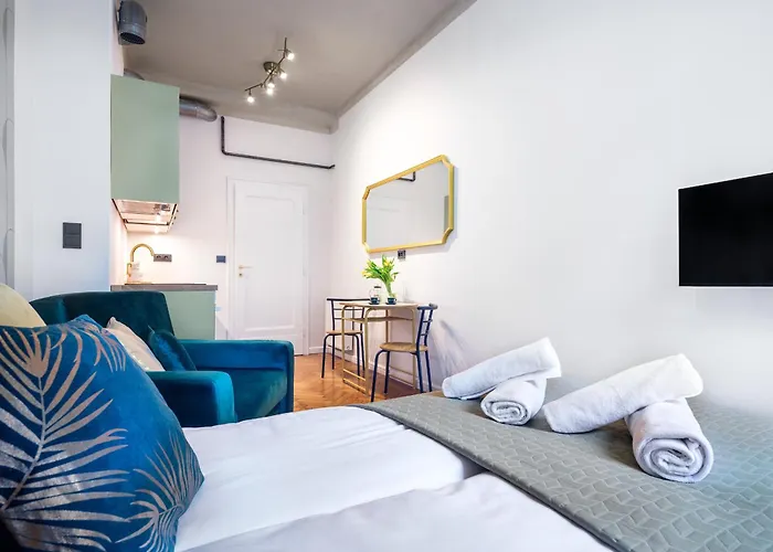 Quiet Courtyard By Tyzenhauz Cracovie