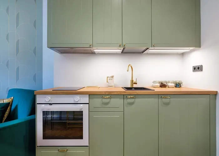 Quiet Courtyard By Tyzenhauz Apartman